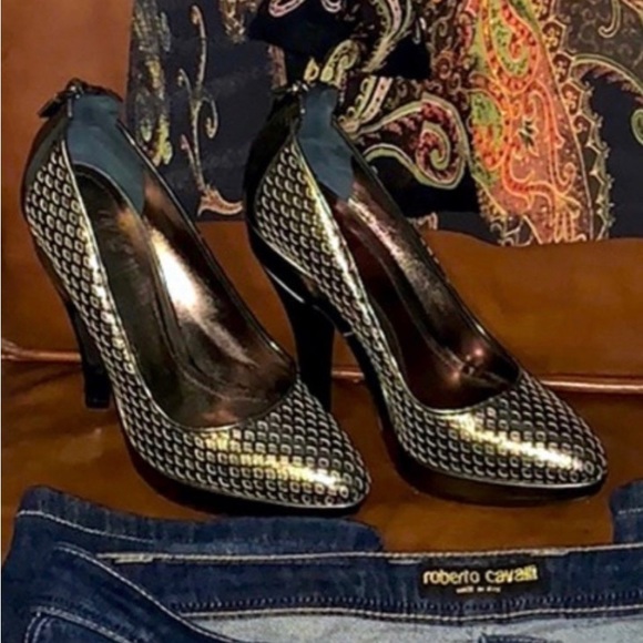 Burberry Pewter 4+inch High Heels👠Sz 37EU/6.5USA Excellent Condition!! Worn 1X! - Picture 9 of 12